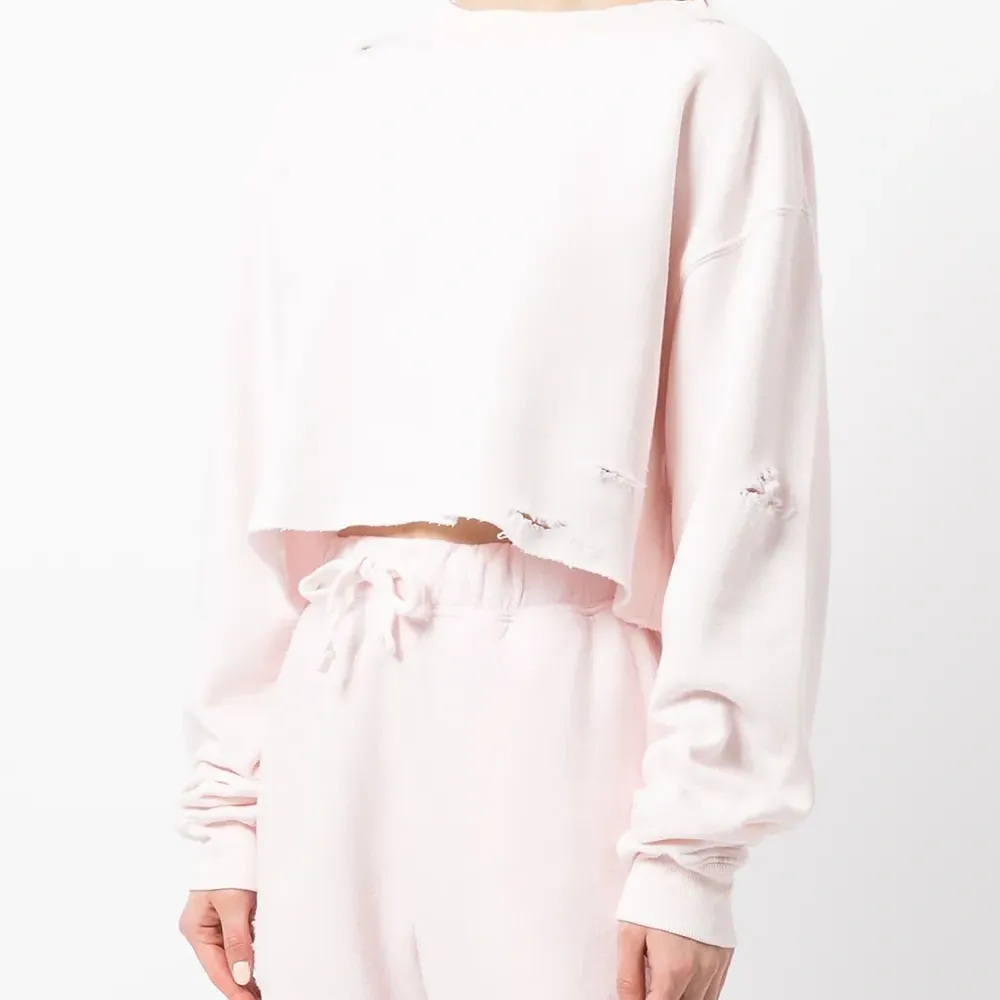 Укороченная толстовка с эффектом потертости