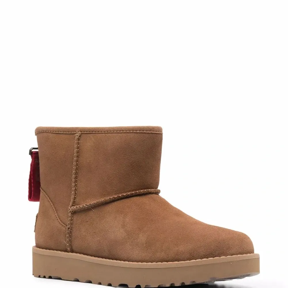 Замшевые угги