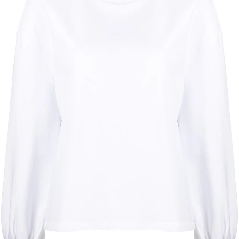 толстовка из коллаборации с BEYOND the RADAR