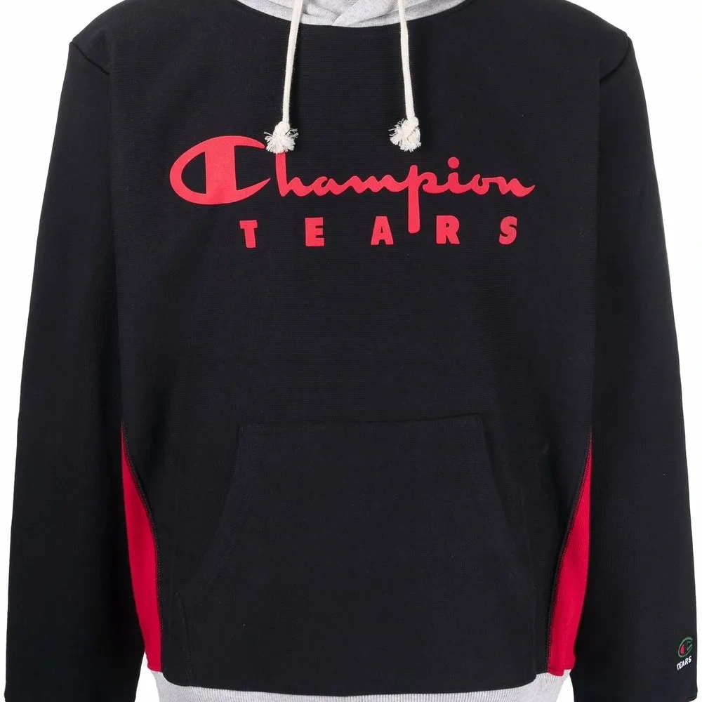 худи с логотипом