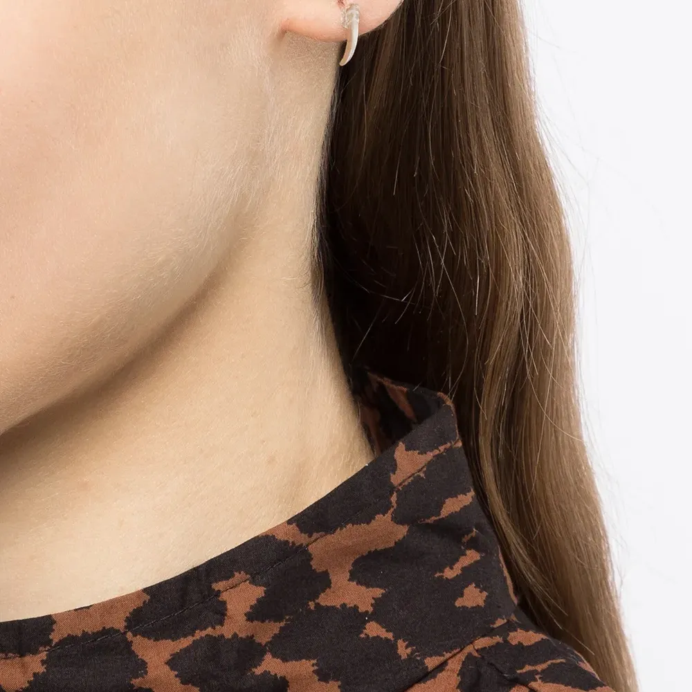 Серьги-гвоздики Scrimshaw