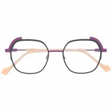 Очки в тонкой оправе