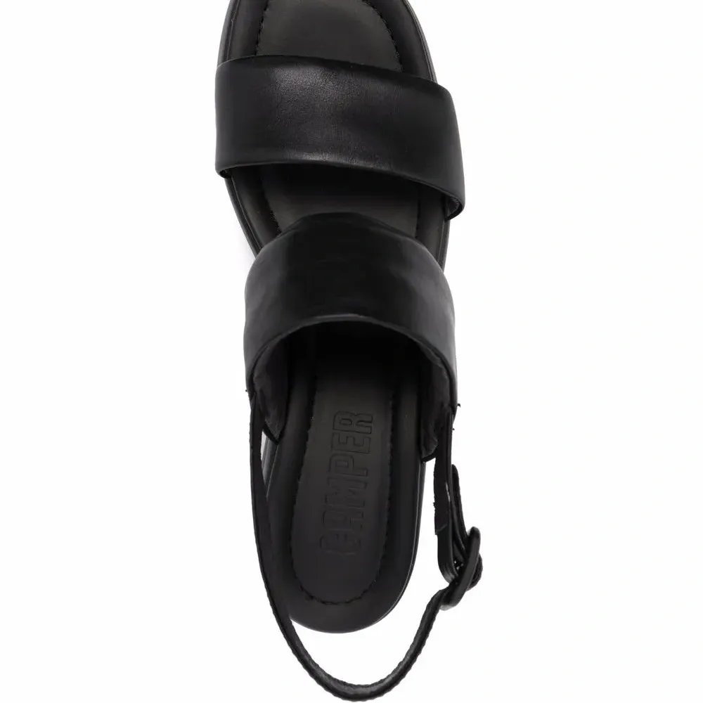 Сандалии с ремешками