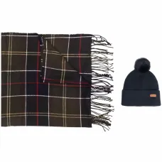 Комплект из шапки и шарфа Комплект из шапки и шарфа