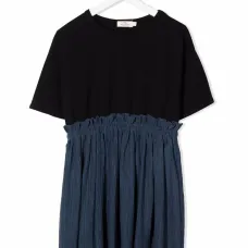 Платье с плиссированной юбкой