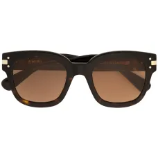 Солнцезащитные очки в квадратной оправе