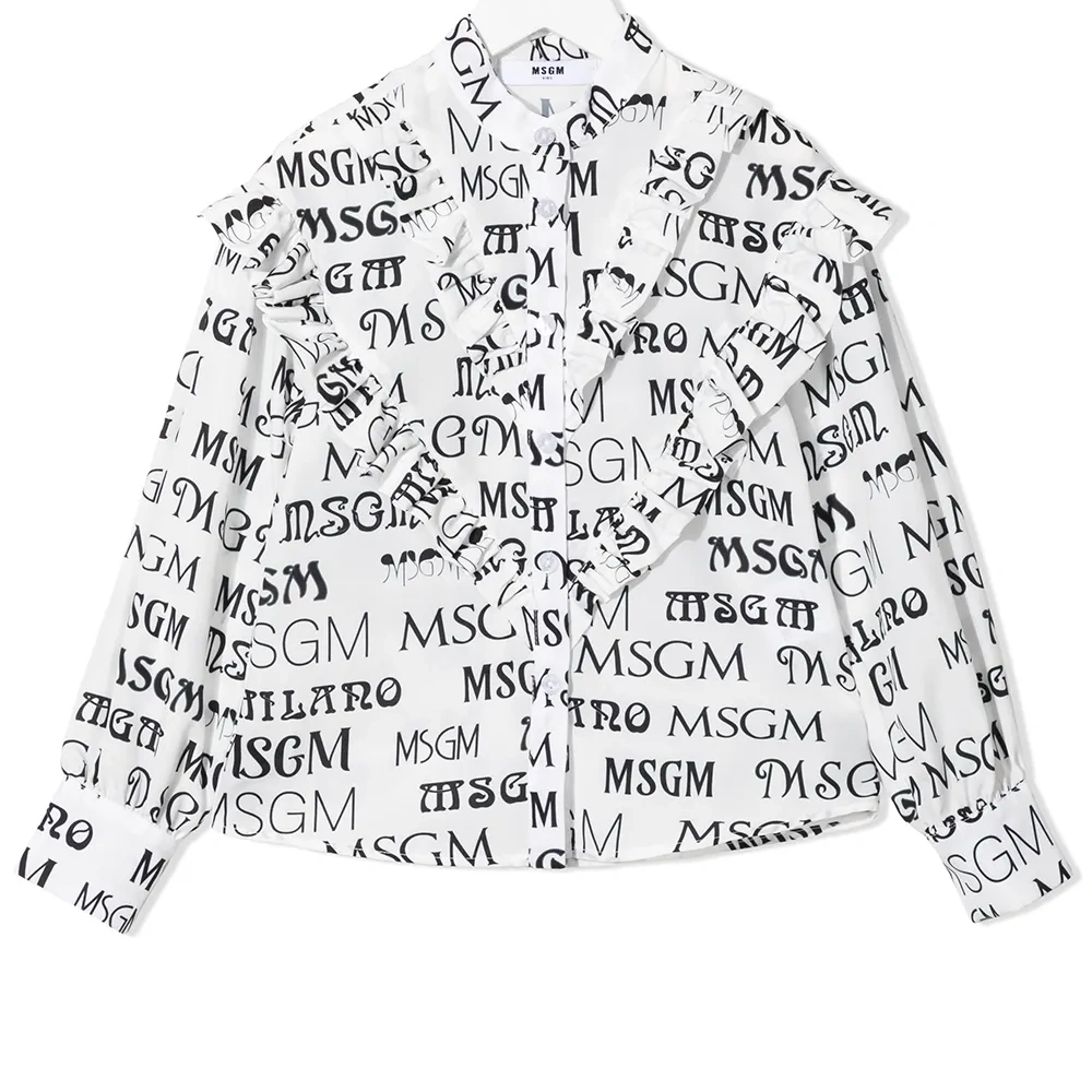 рубашка с оборками и логотипом