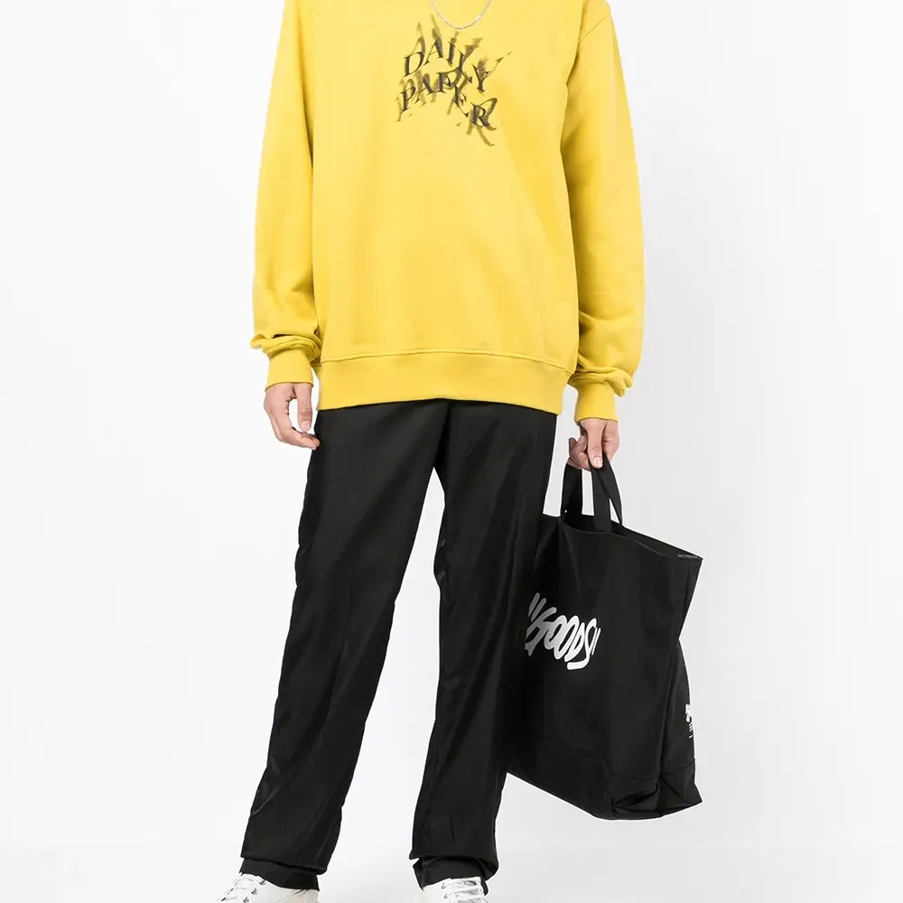 толстовка с логотипом