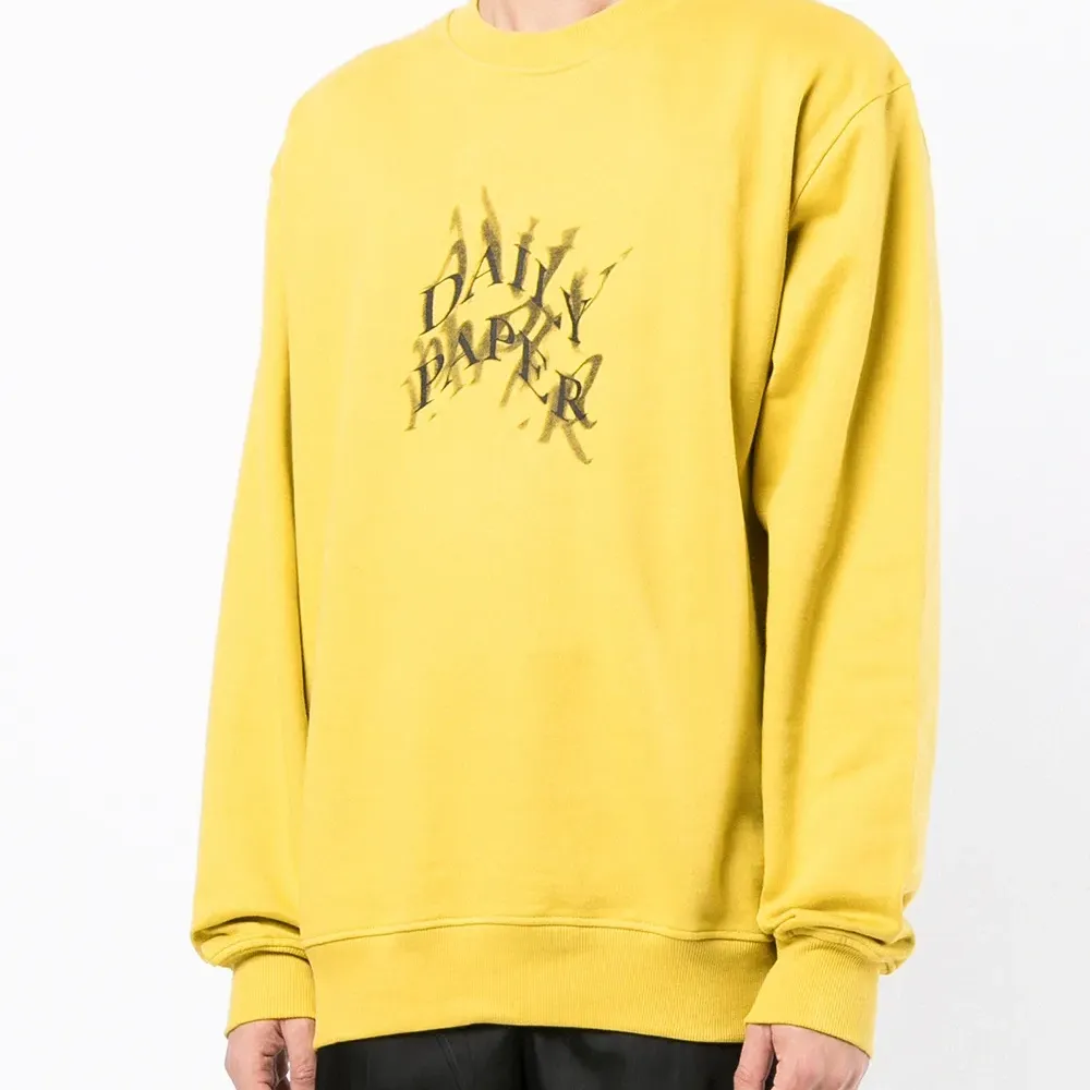 толстовка с логотипом