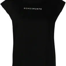 Футболка с объемными плечами и логотипом