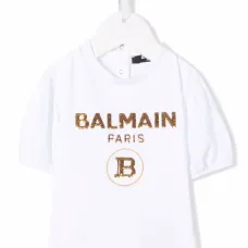 Футболка с логотипом