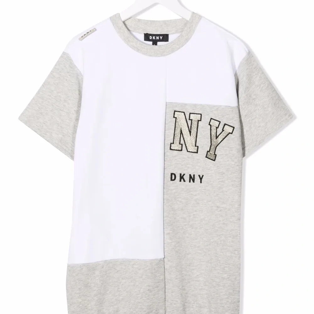 Платье мини с вышитым логотипом