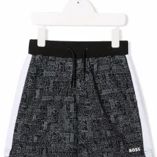 Спортивные шорты с логотипом