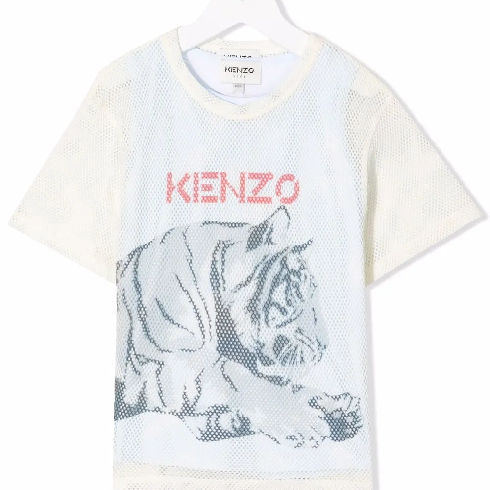 Футболка с принтом