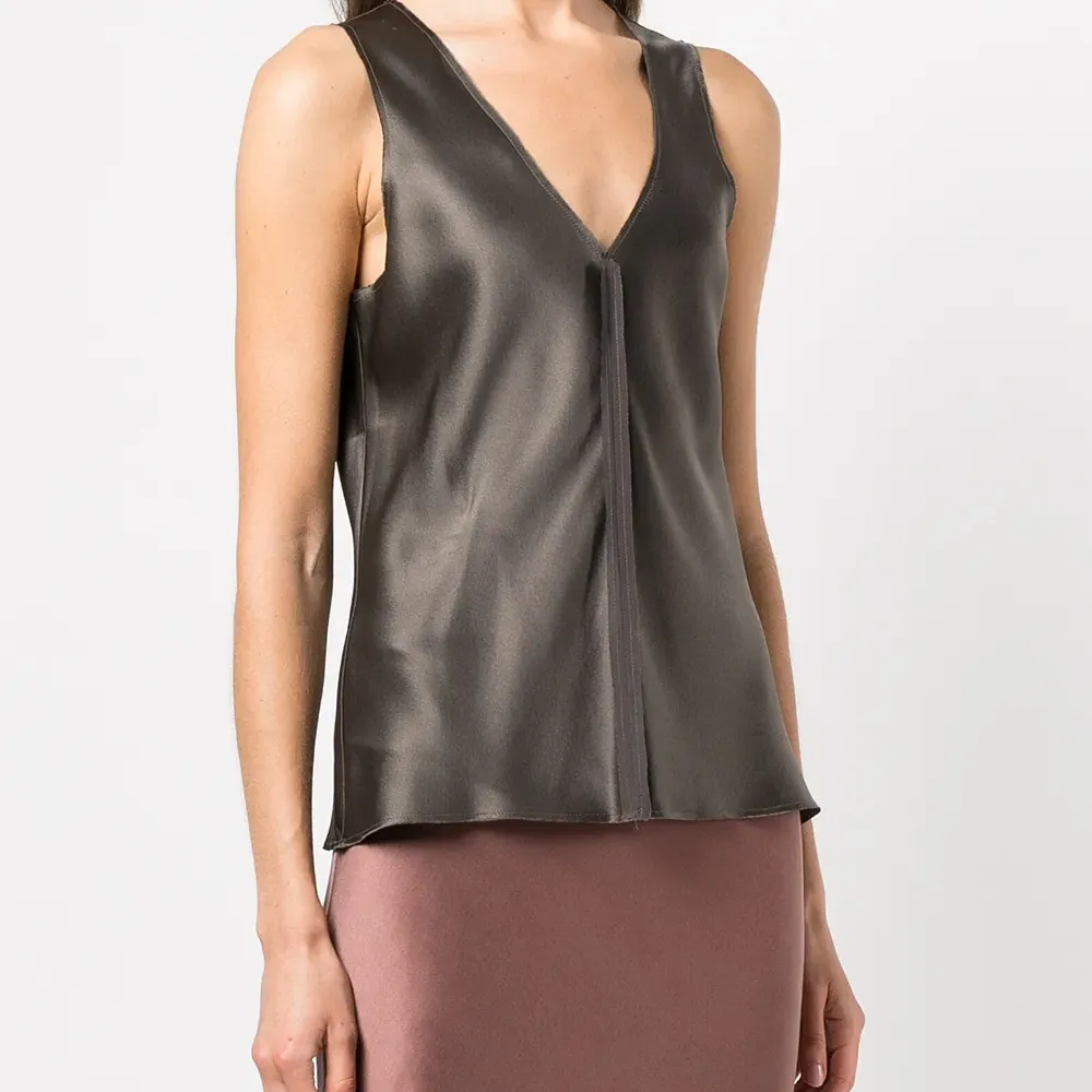 Шелковый топ с необработанными краями