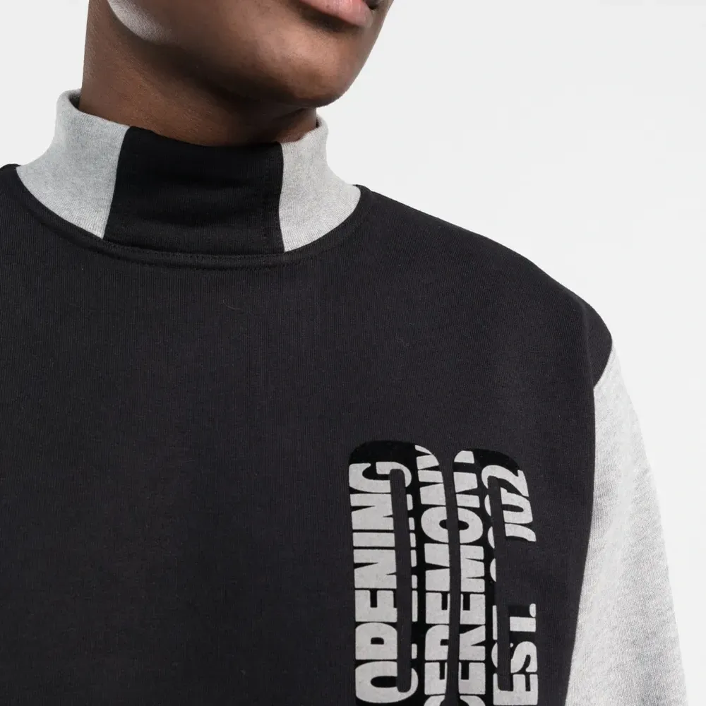 толстовка в стиле колор-блок с логотипом