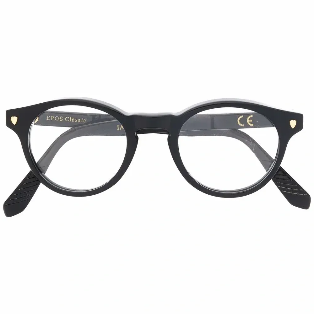 Очки в круглой оправе