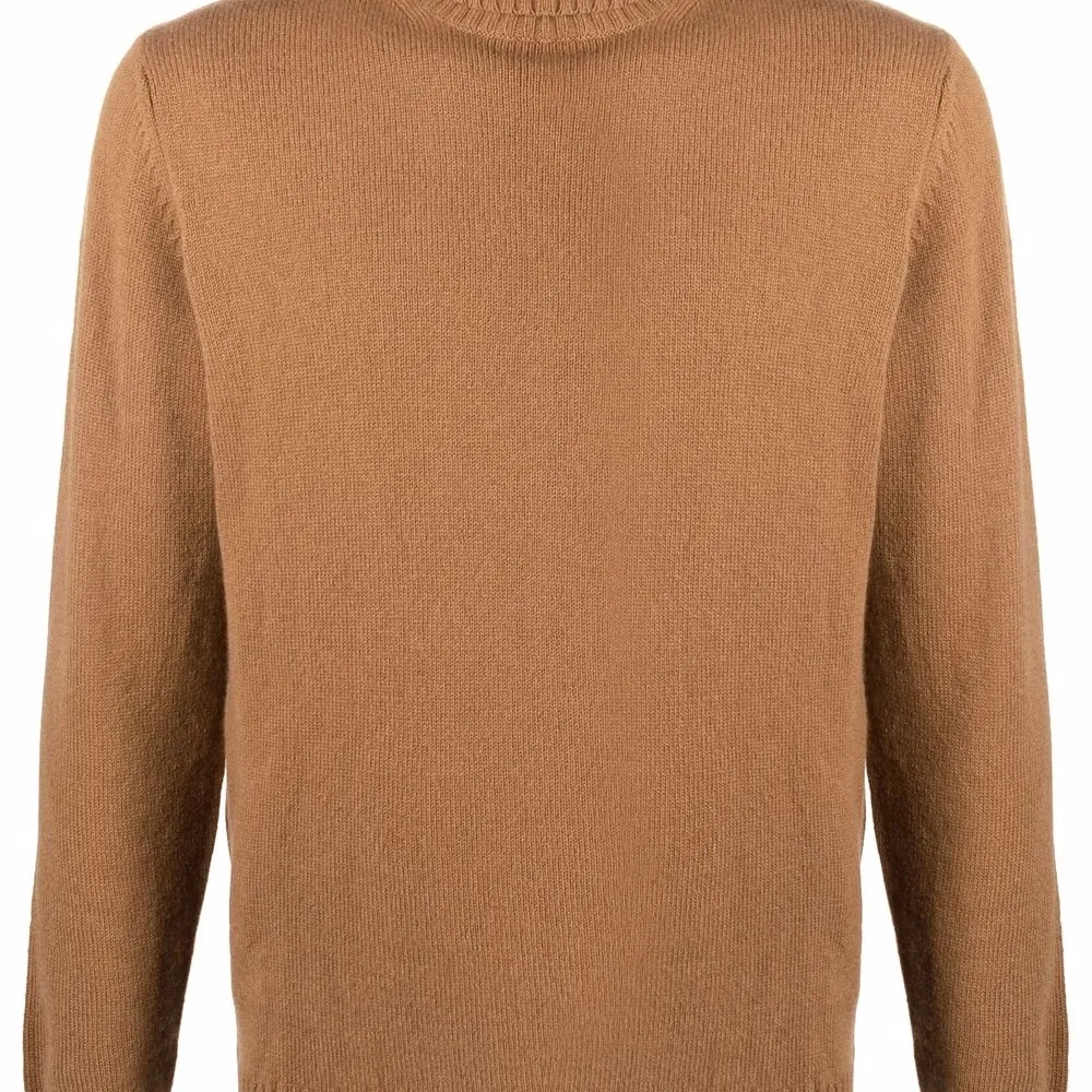 Джемпер с высоким воротником