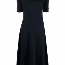 Платье с короткими рукавами