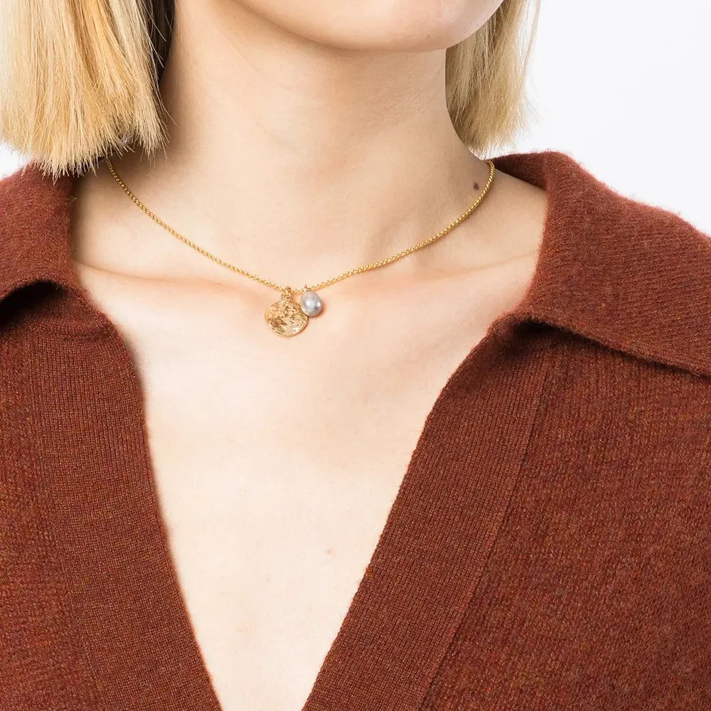 Колье с подвеской