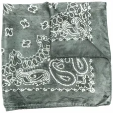 Шелковый платок с узором