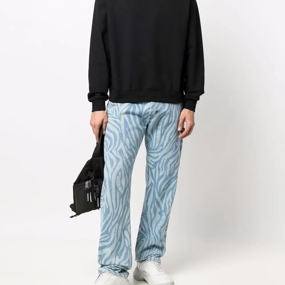 толстовка с логотипом