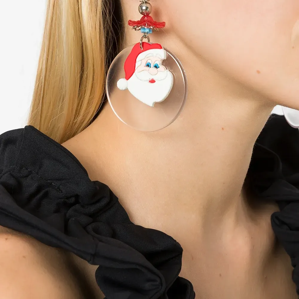 Непарные серьги с новогодним дизайном