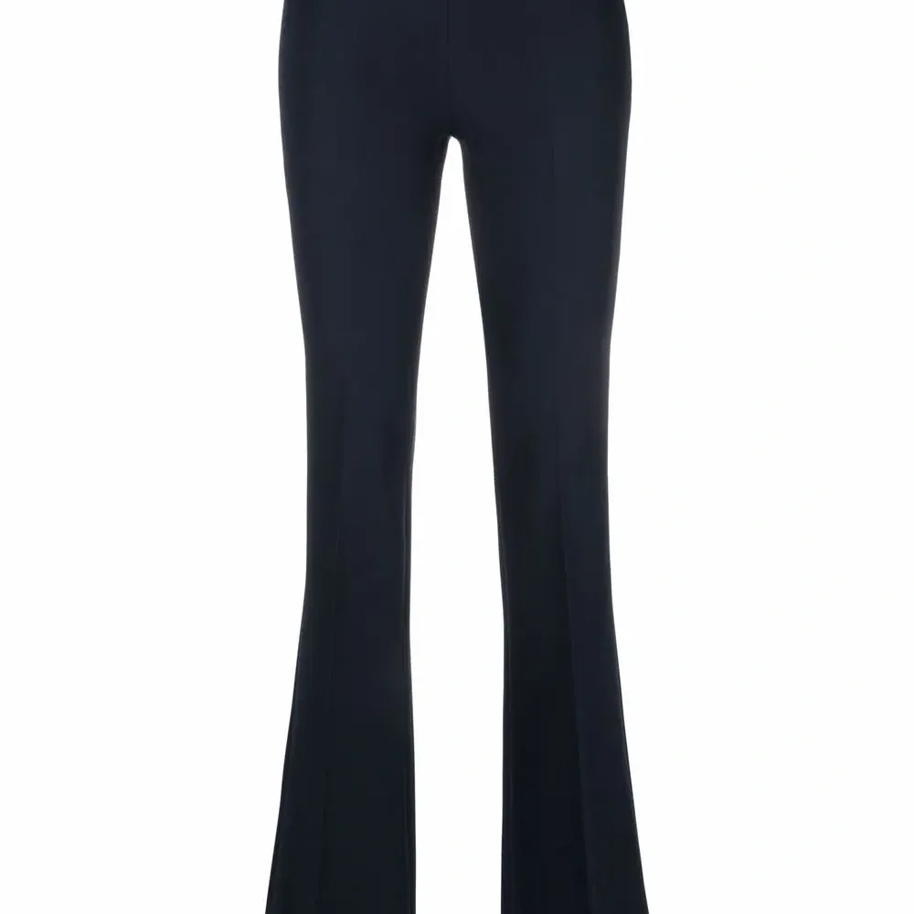 Расклешенные брюки