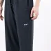 Спортивные брюки с вышитым логотипом
