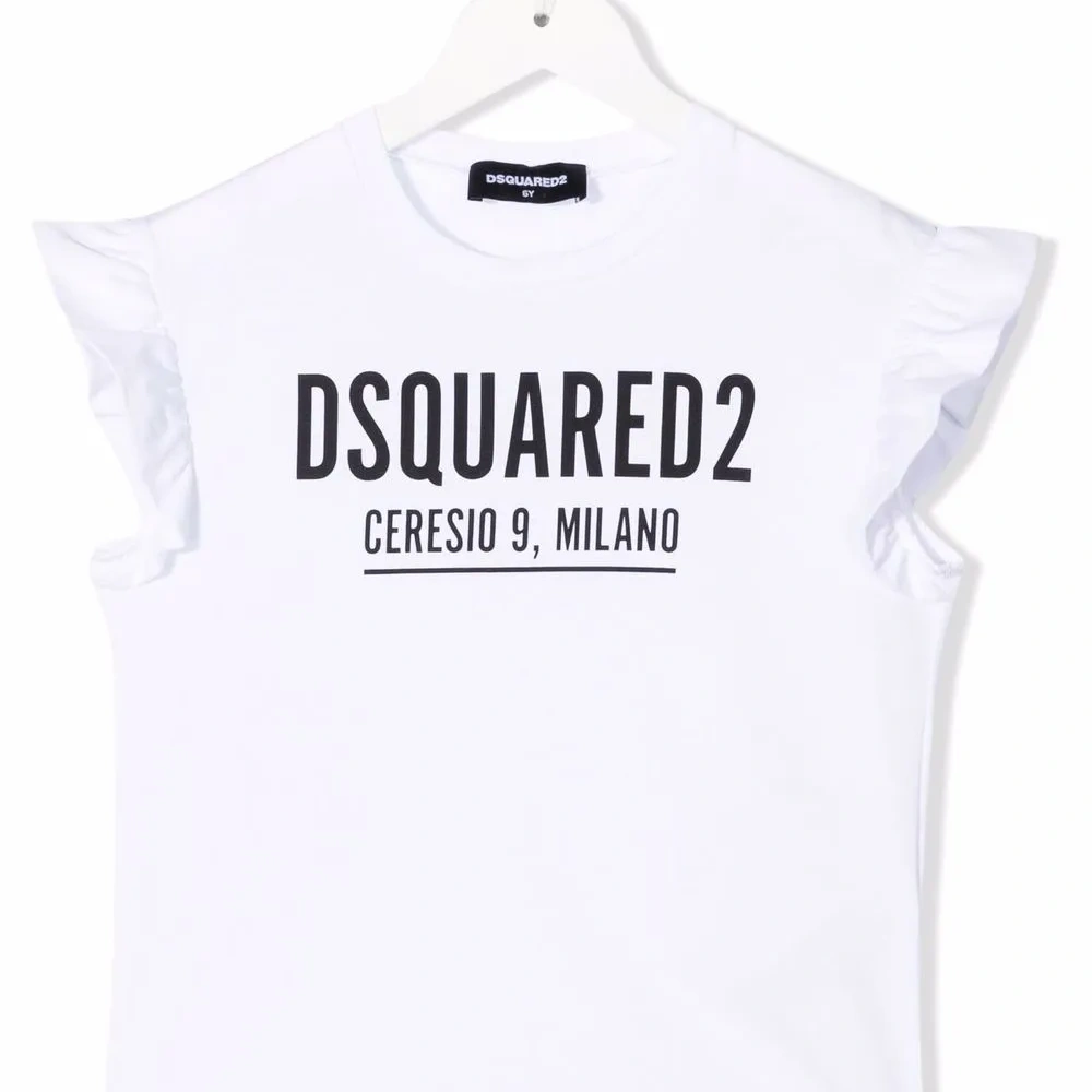 Футболка с логотипом