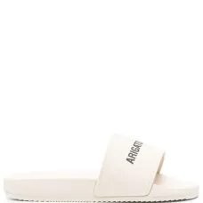 Шлепанцы с логотипом