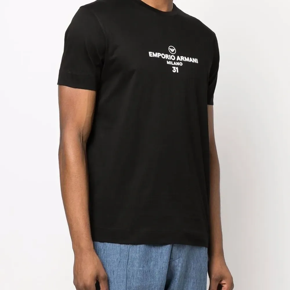 Футболка с логотипом