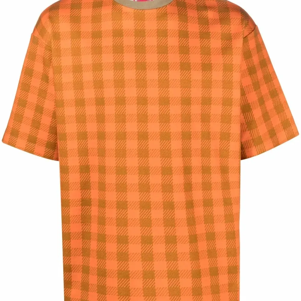 Футболка в клетку