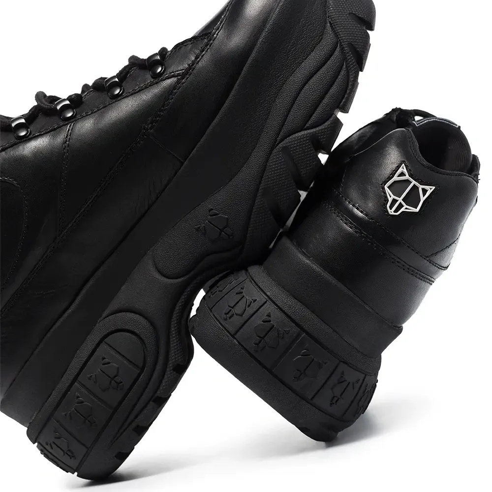 Массивные кроссовки Sporty