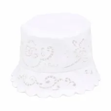 Панама с вышивкой