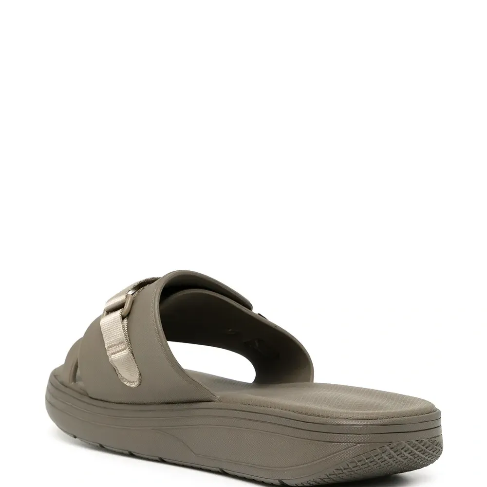 Сандалии с ремешком