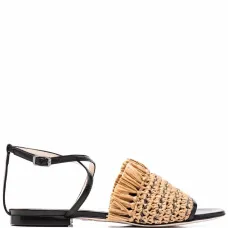 Сандалии с плетеными ремешками Сандалии с плетеными ремешками