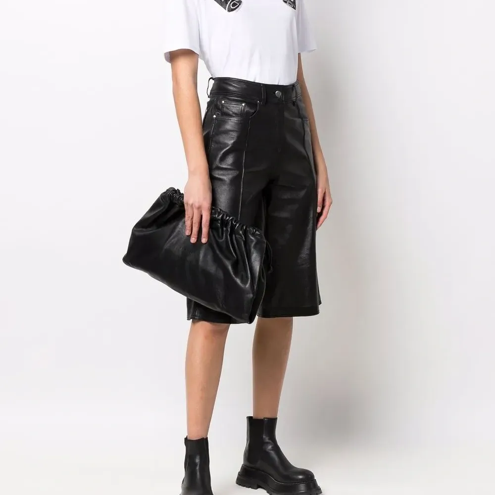 Футболка со стразами