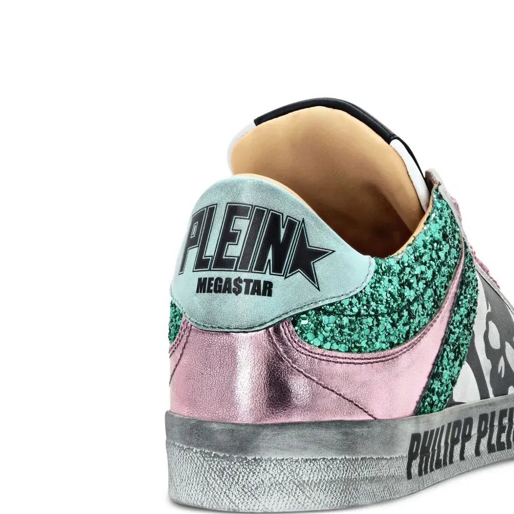 Кеды с блестящим черепом