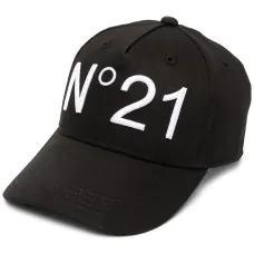 Кепка с логотипом