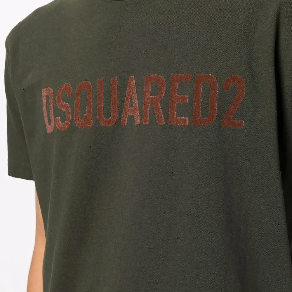 Футболка с логотипом