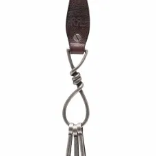 брелок с тисненым логотипом