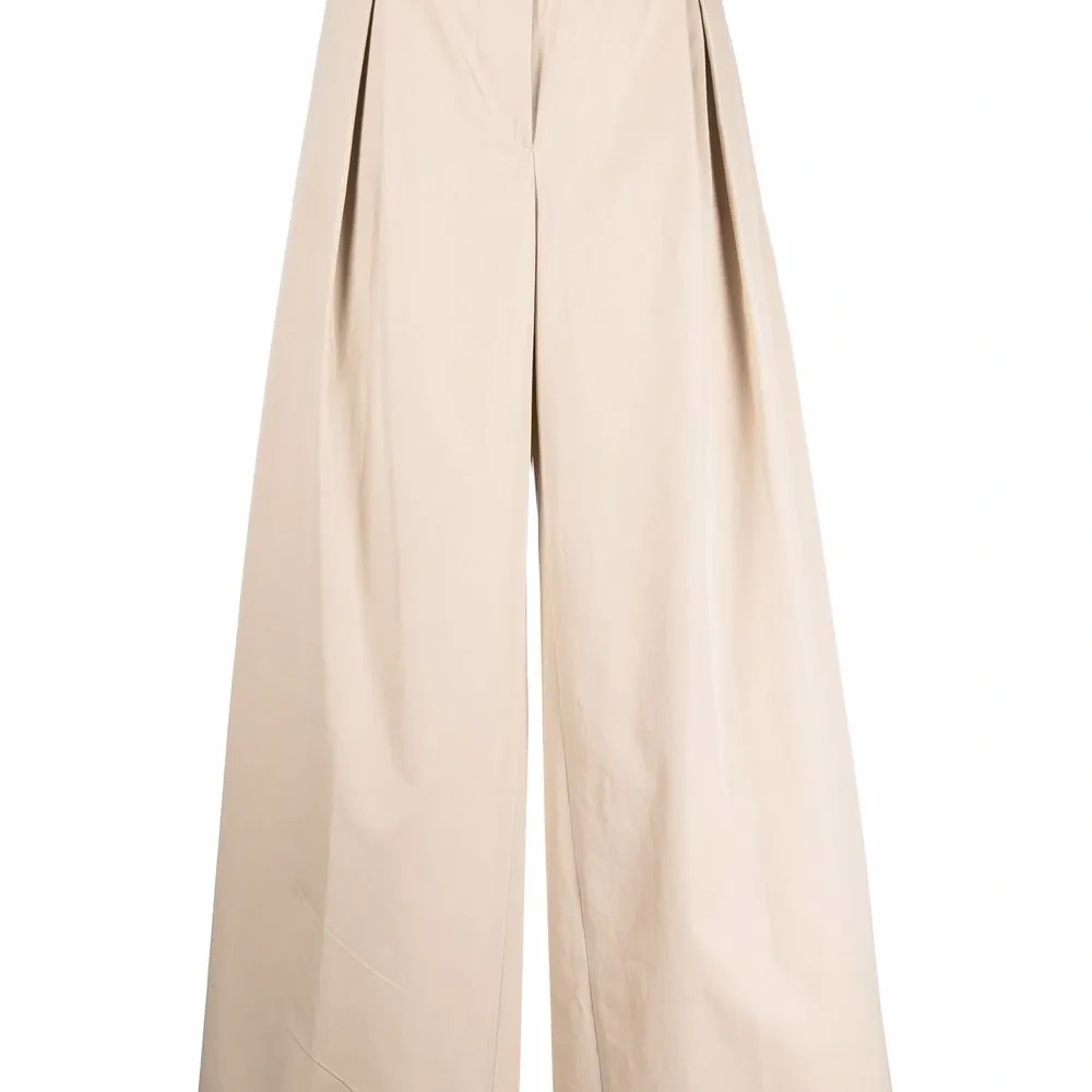 расклешенные брюки широкого кроя