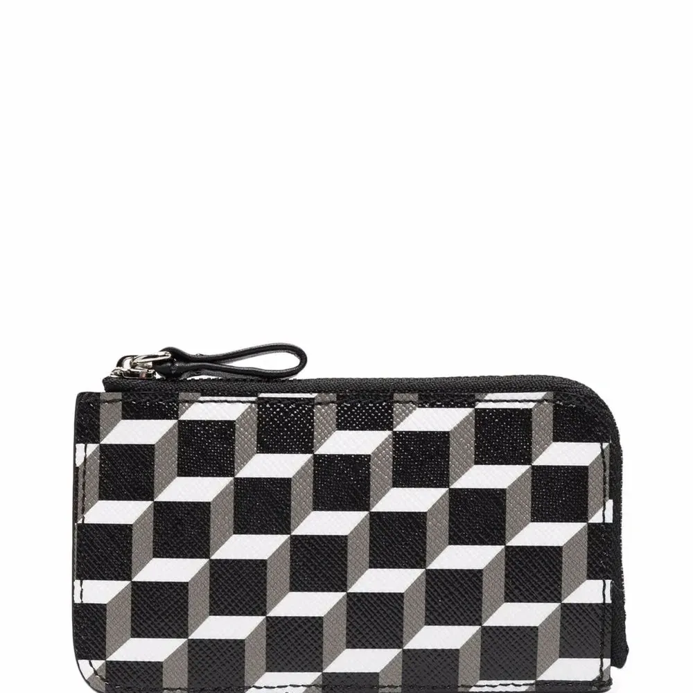 Кошелек на молнии с монограммой