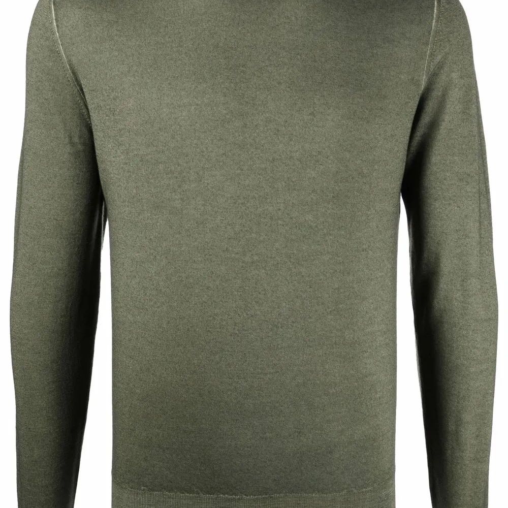 Джемпер с круглым вырезом