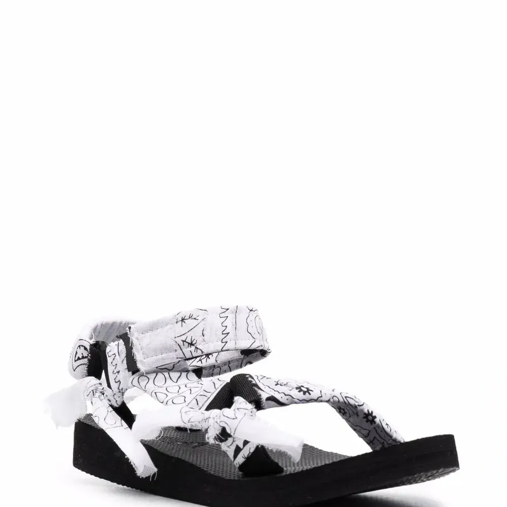 Сандалии Trekky с принтом