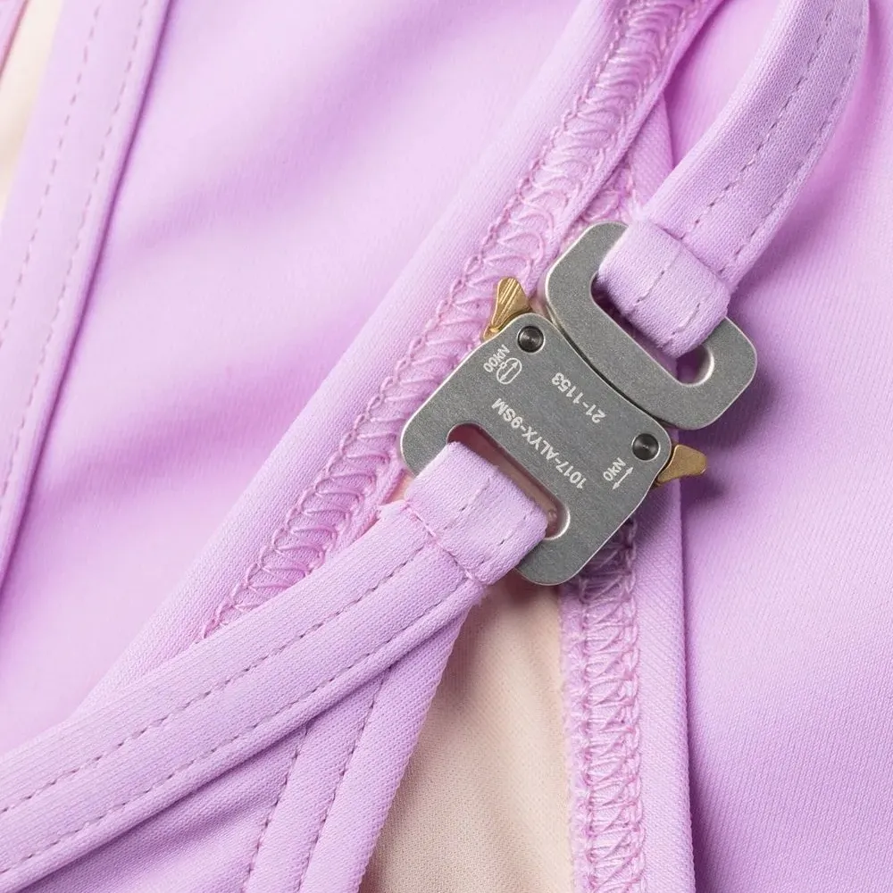 Бикини с пряжками