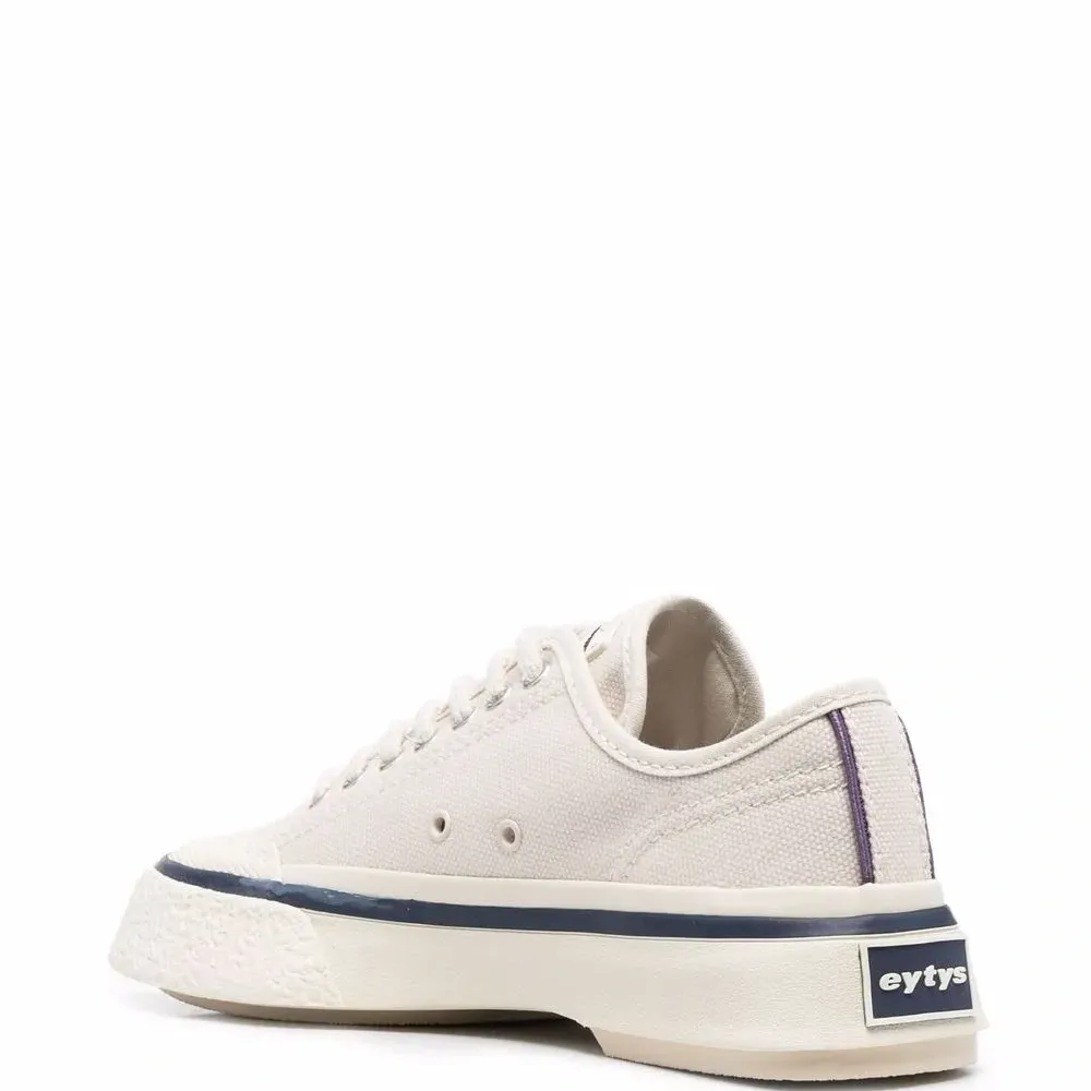 Кеды на шнуровке