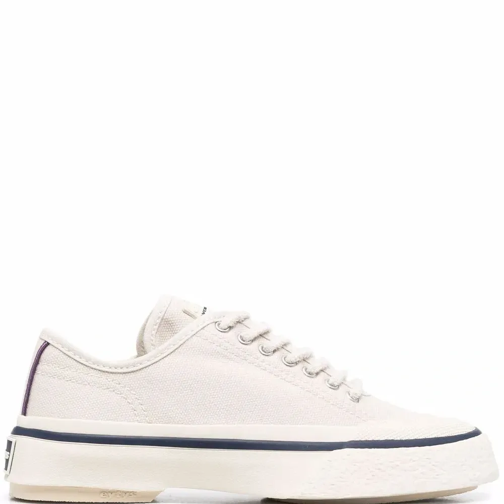 Кеды на шнуровке