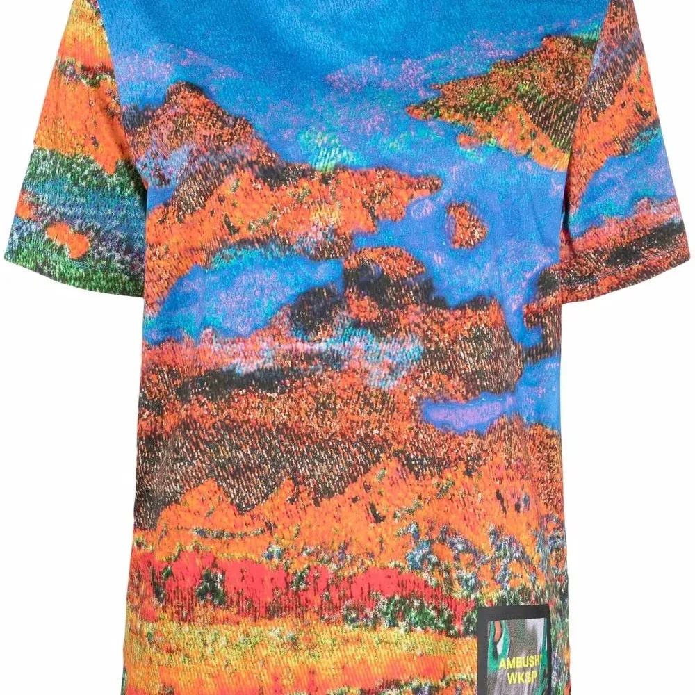 Футболка с графичным принтом